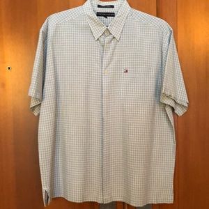 Tommy Hilfiger Men’s shirt sleeve button down